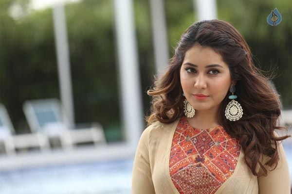 rashi khanna,ram,sreenivas reddy,sri sravanthi movies  సినీజోష్ ఇంటర్వ్యూ-రాశి ఖన్నా